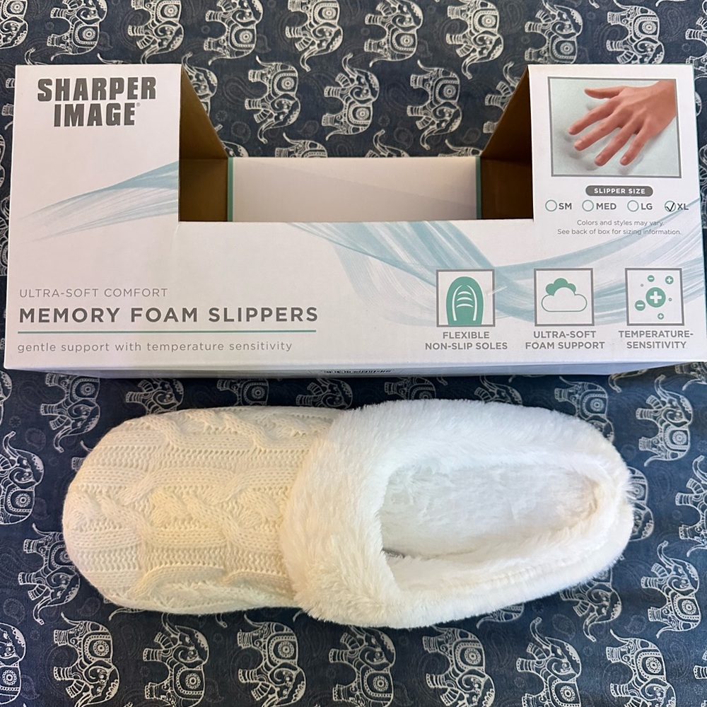 MEMORY FOAM SLIPPERS